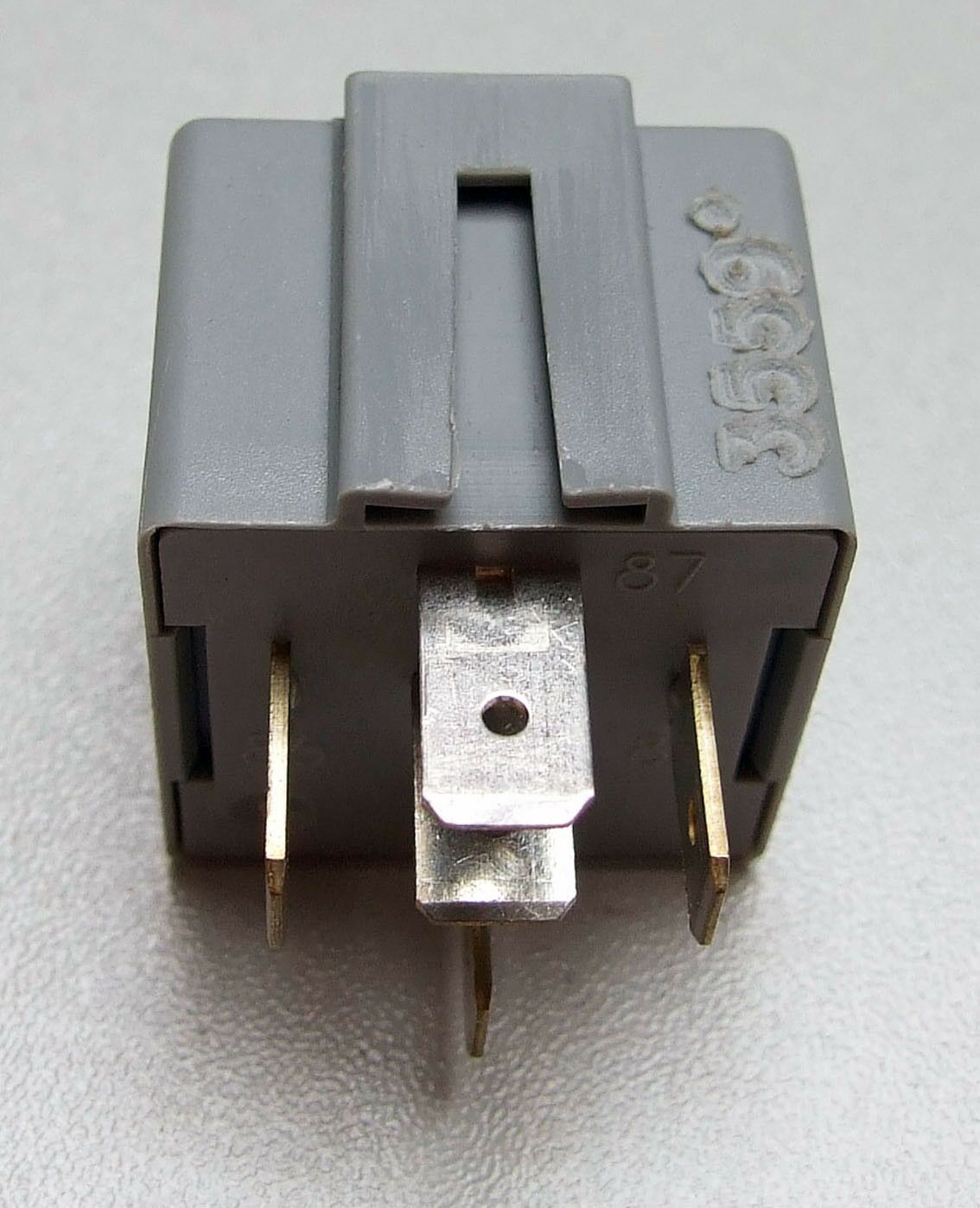 Rele 12v 20/30a sa 5 izlaza