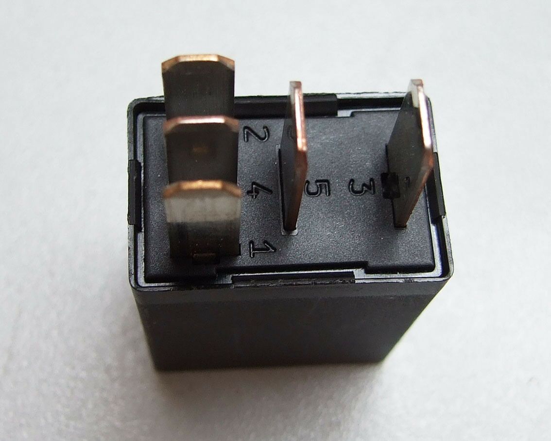 Rele mini 12v 15/25 amp 5 izv.sa pob.diod.fiat ven