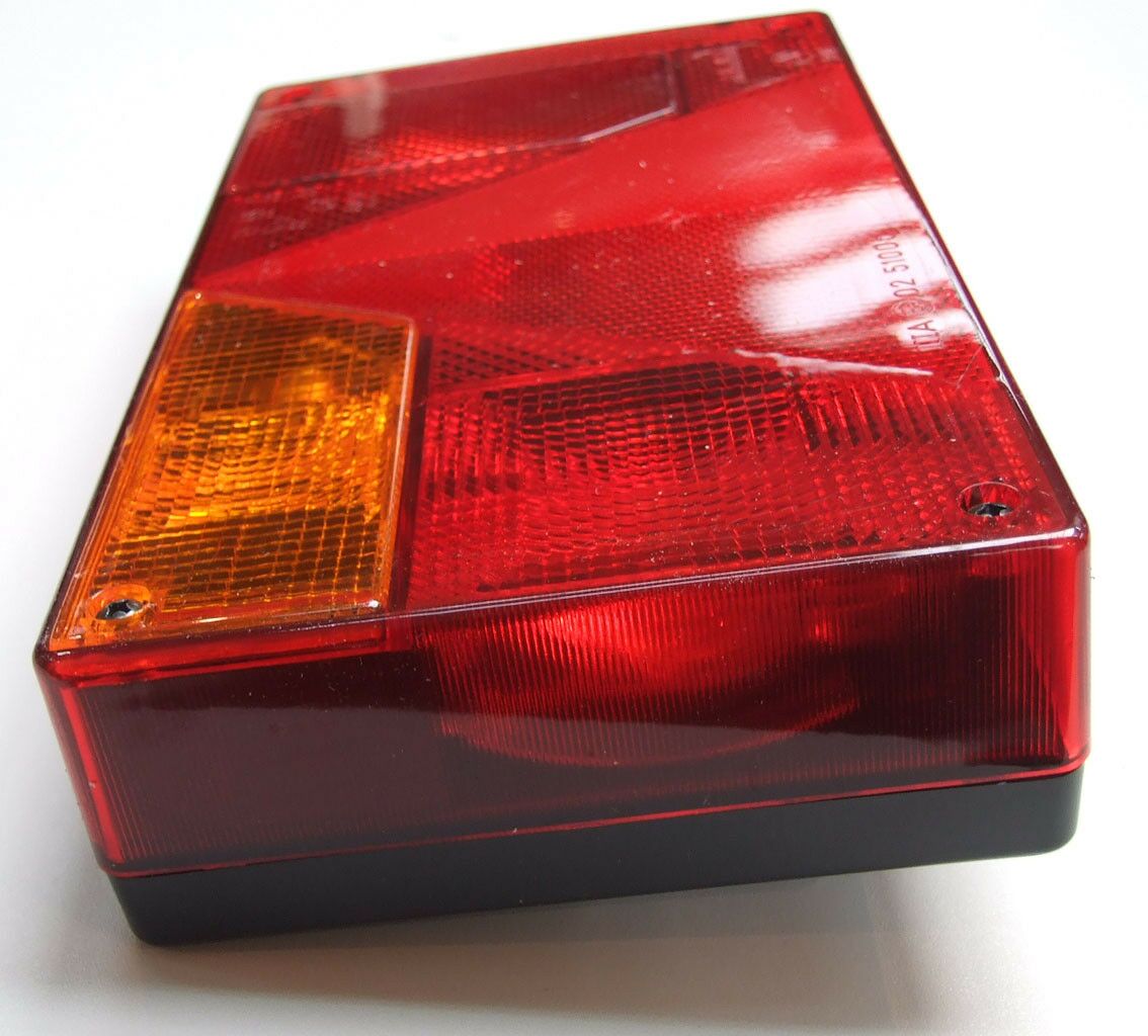 Stop lampa -l- 235x135x52 sa maglenkom i s.r.t.