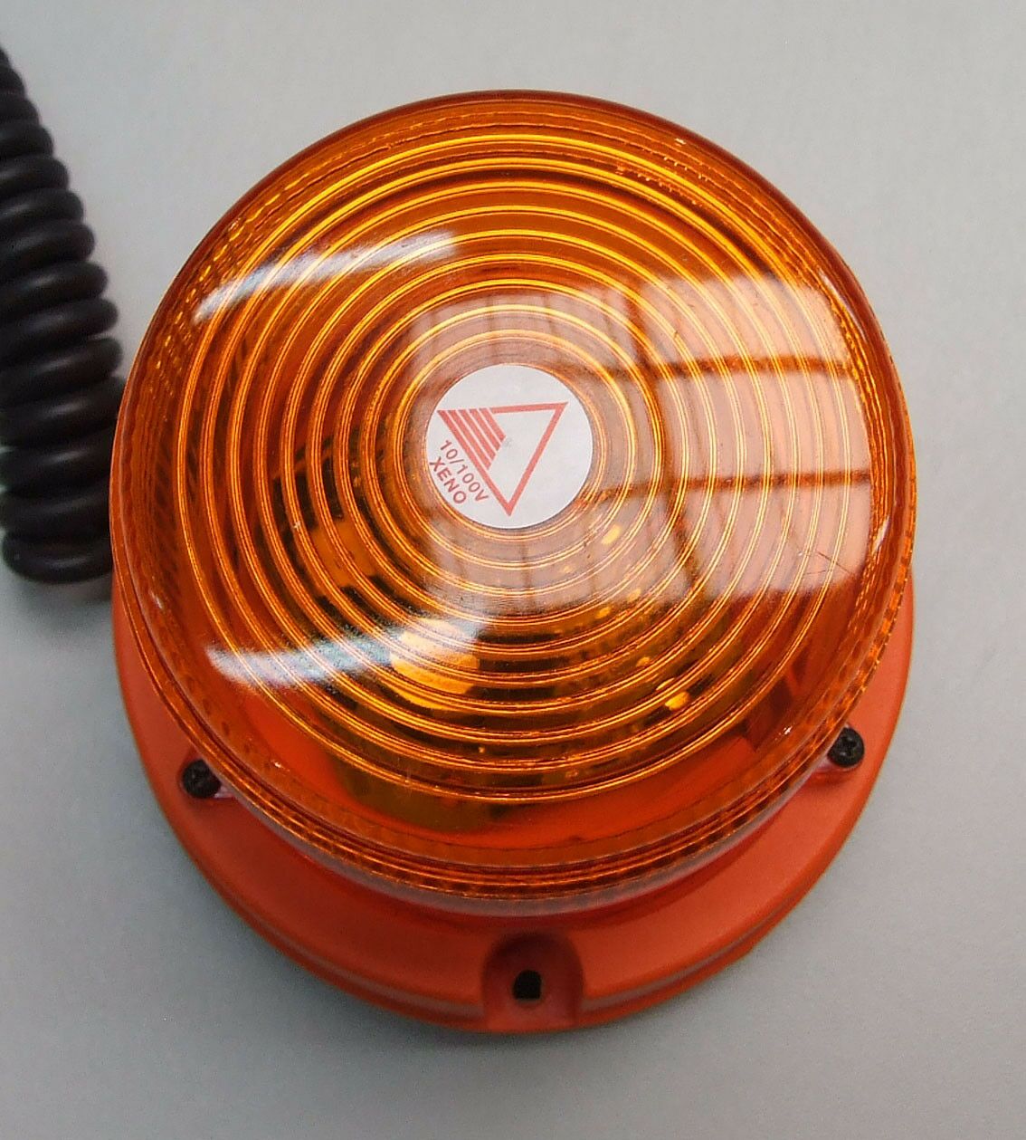 Rotaciona lampa 10-100v xenon beacon sa magnetom