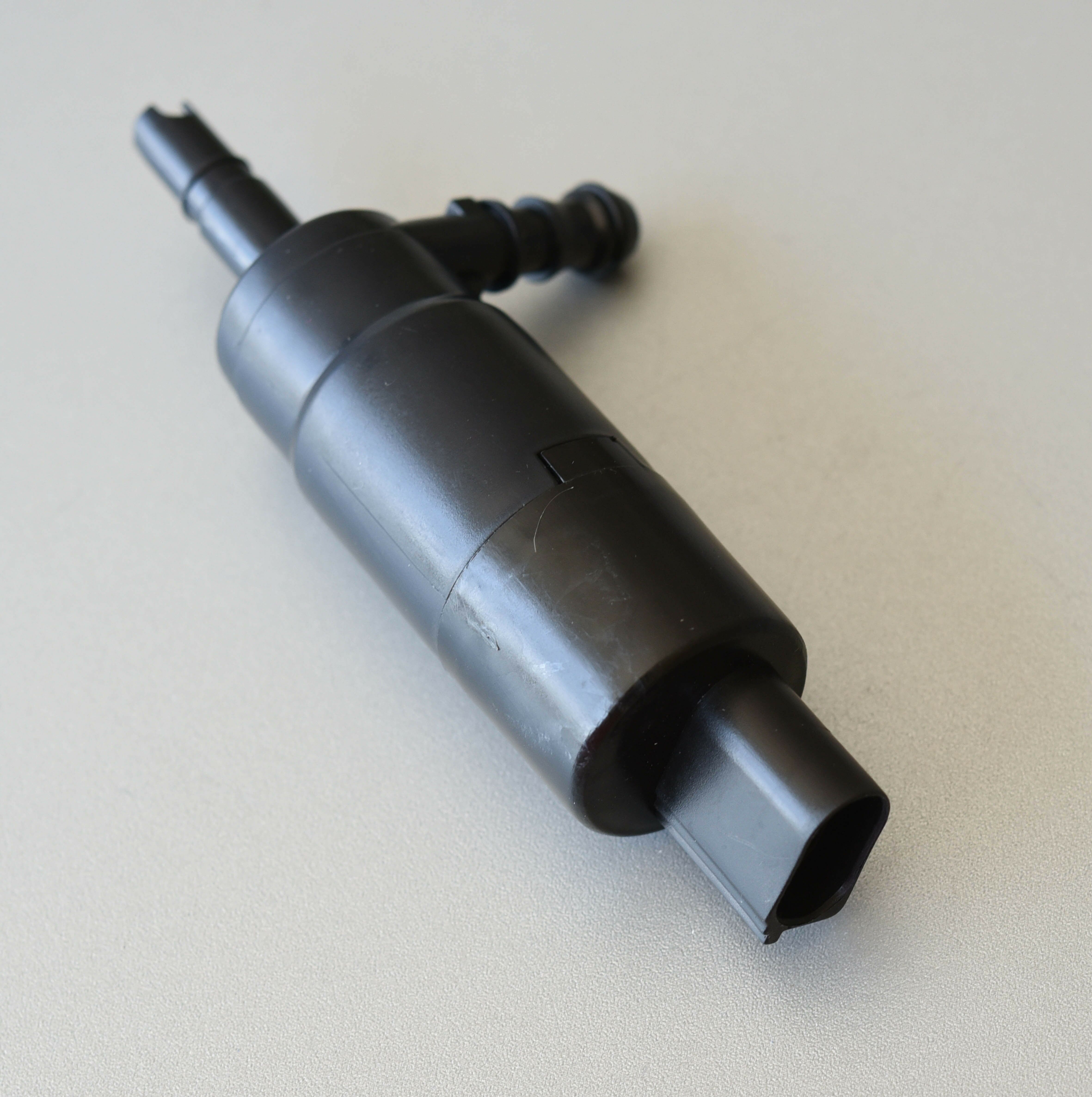 Pumpica brisaca vw bmw audi 2000-