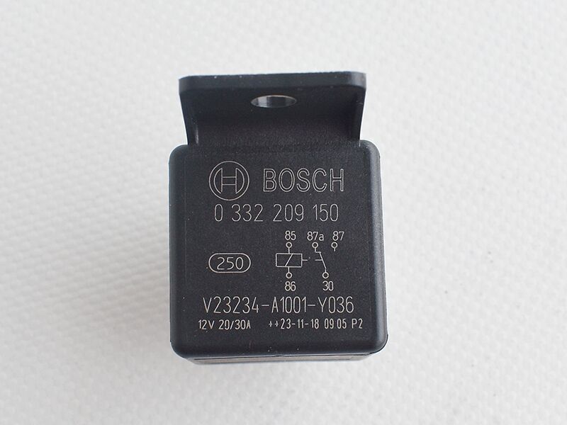 Rele 12v 30a 5 izlaza bosch s nosacem