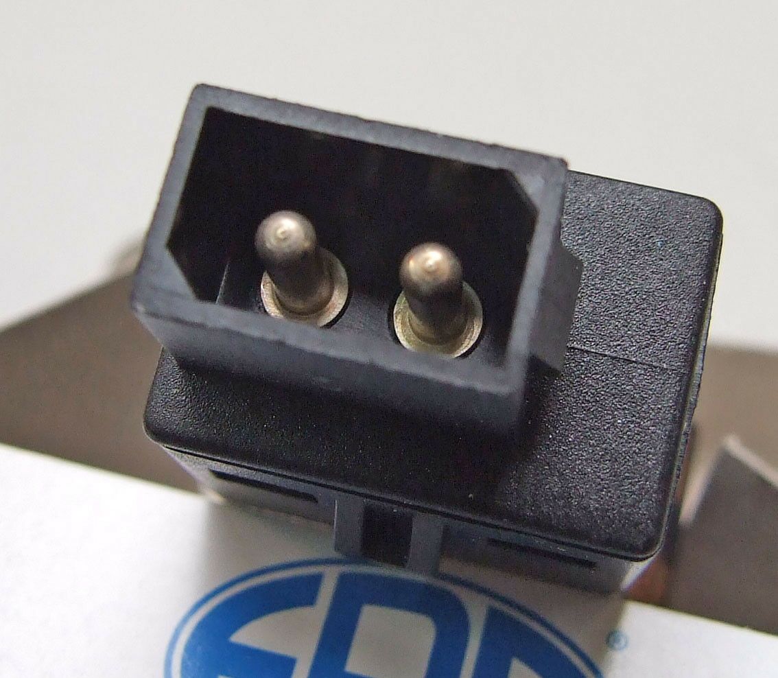 Prekidac stop svetla bmw 3 e30-e36-5 e34 e28-7 e32