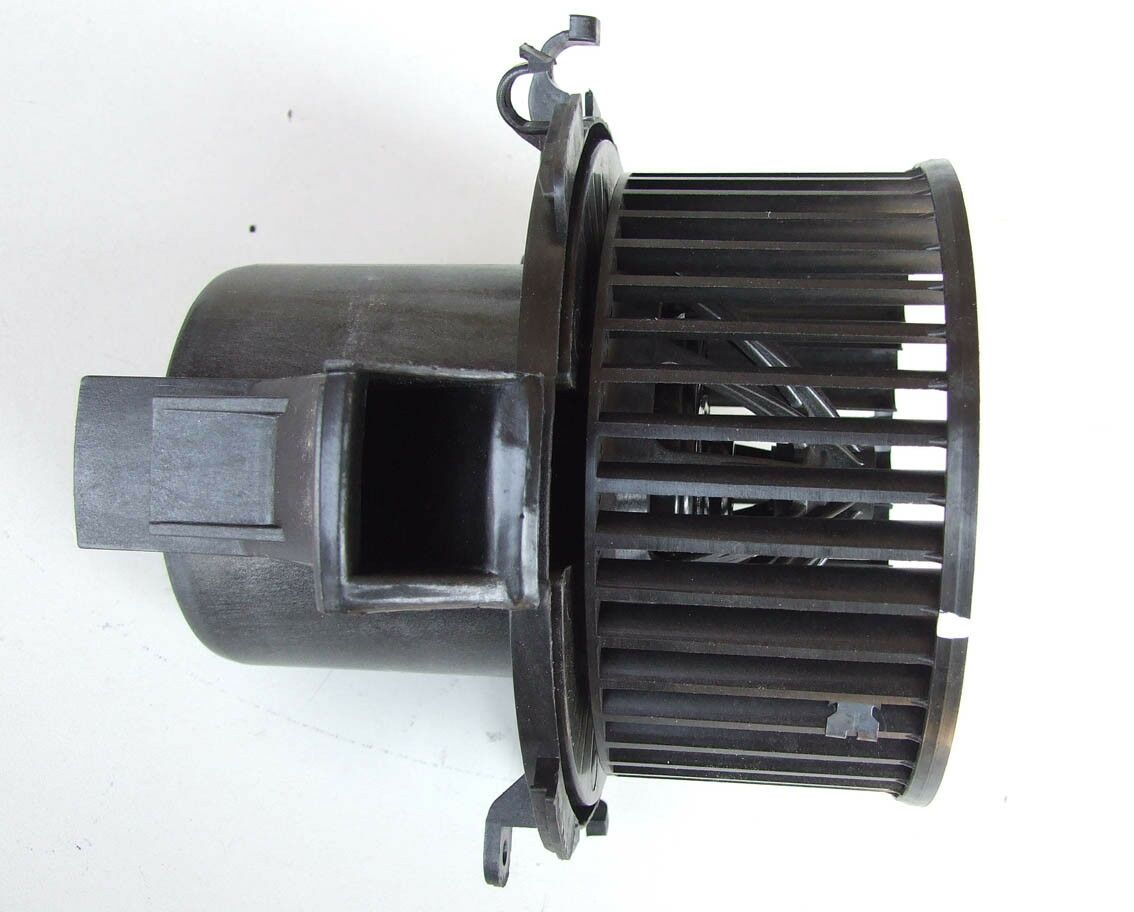 Ventilator kabine opel movano 2001