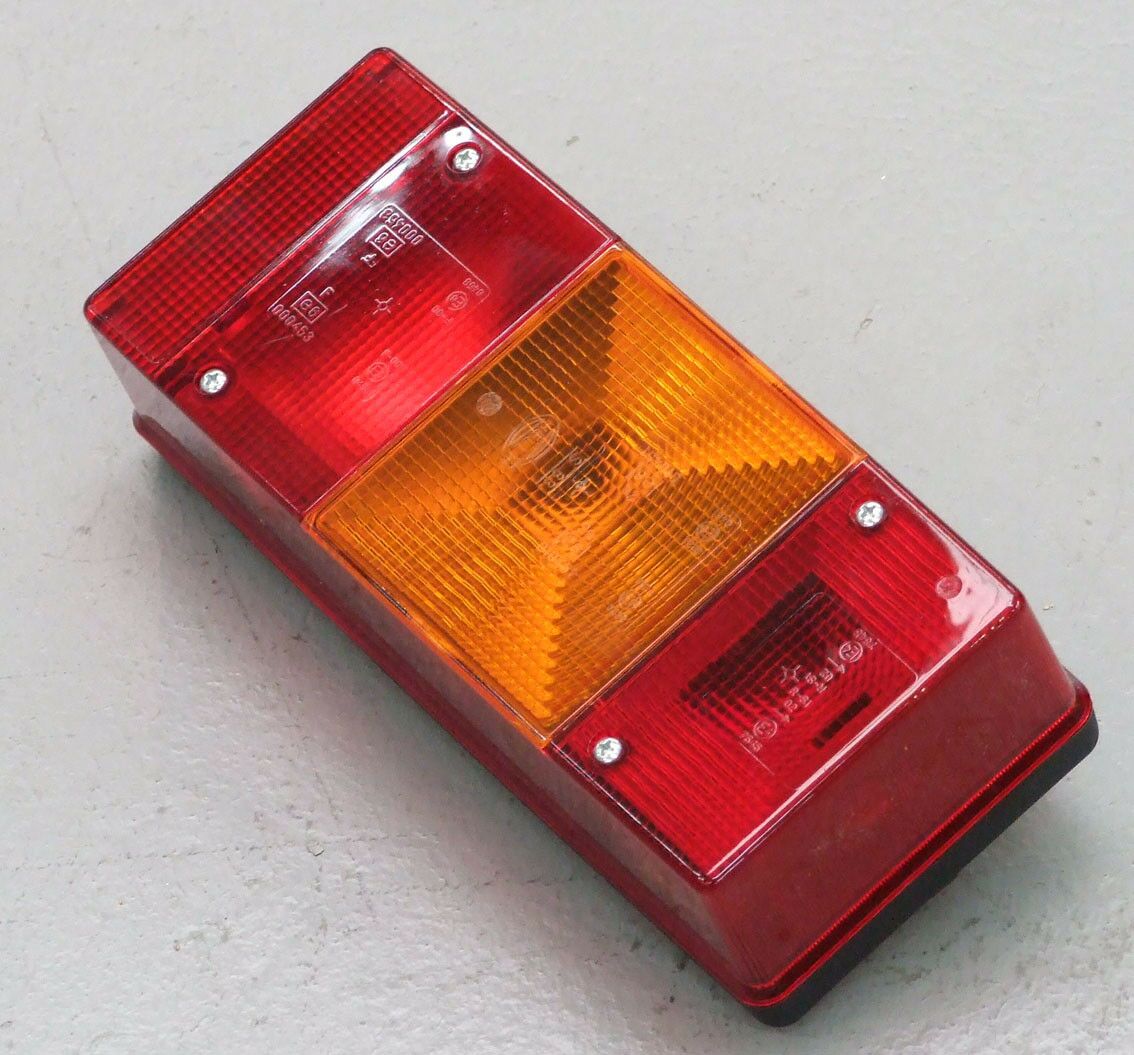 Stop lampa leva 246x108 ski box sa s.r.t.