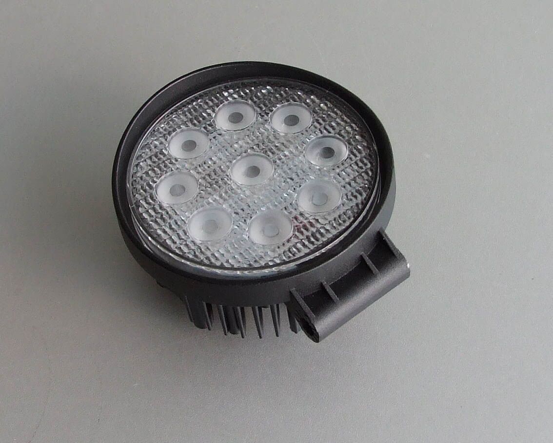 Led radno svetlo 27w 9 dioda 9v-32v okrug.